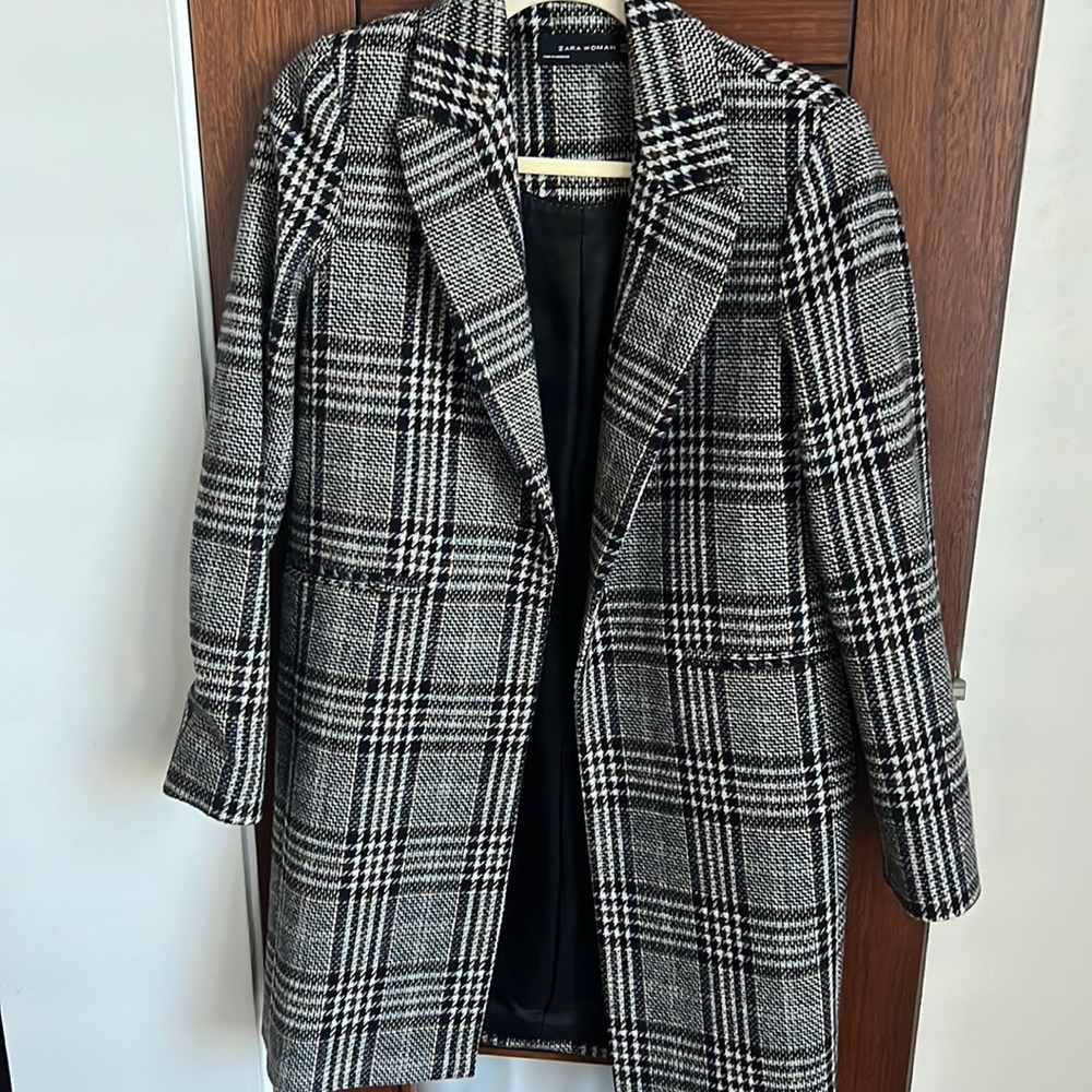 Zara plaid coat XS. As worn by Kate Middleton.